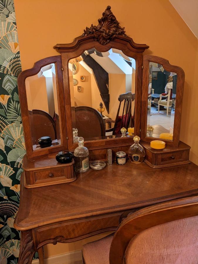 Suite Orient Express Dans L'Auberge Des Trains Mythiques Laniscat 外观 照片